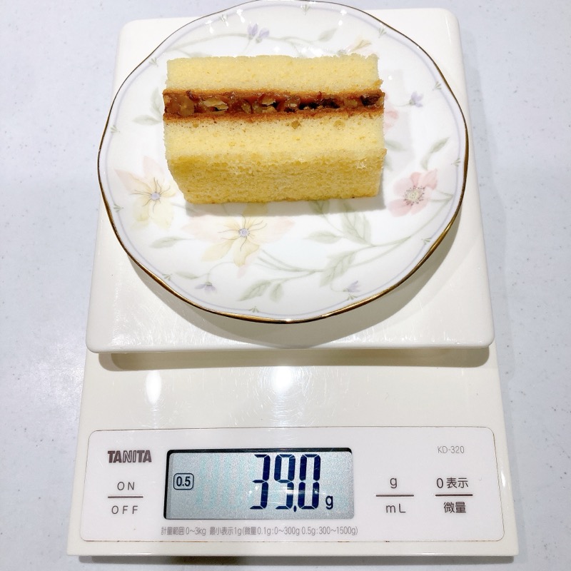 マルセイバターケーキのくるみ