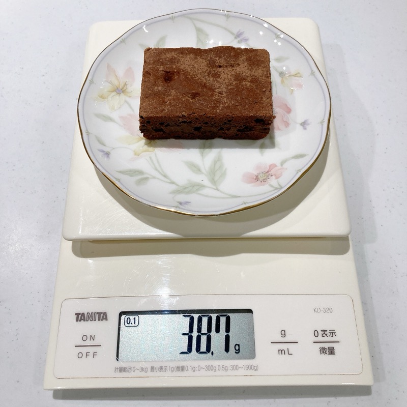 世にもおいしい濃いチョコブラウニー