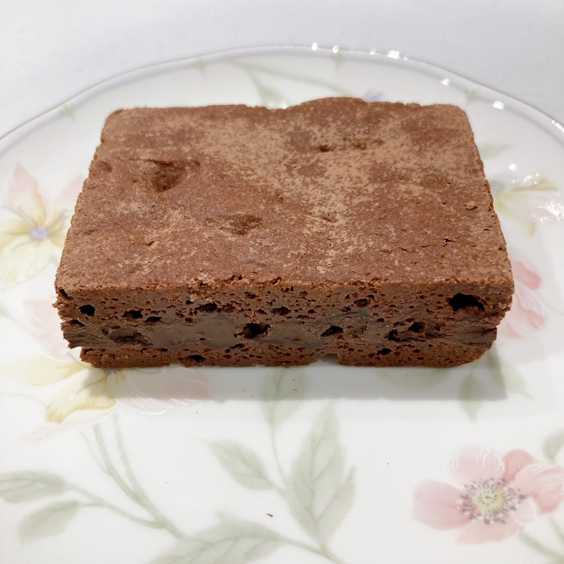 世にもおいしい濃いチョコブラウニー