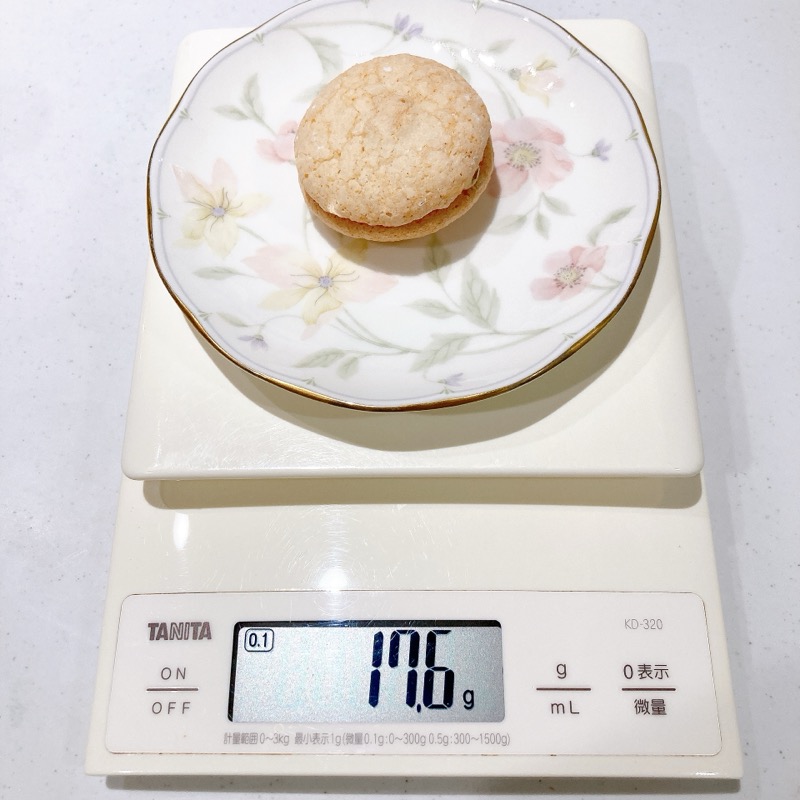 レーズンバター入りダックワーズサンド