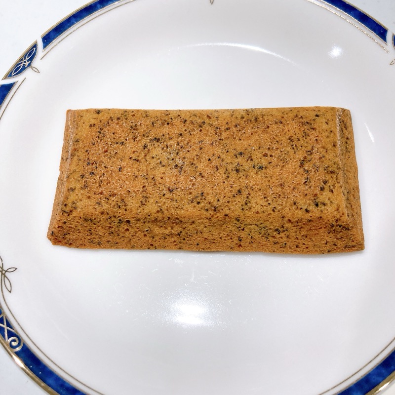 ファミマとアフタヌーンティーの紅茶フィナンシェ
