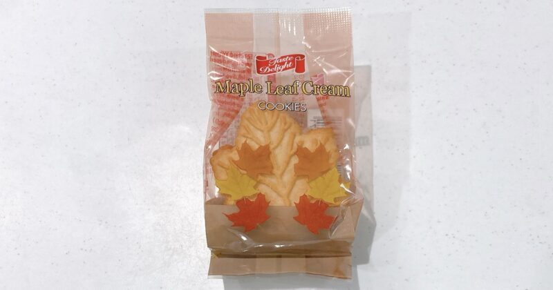 テイストデライトのメープルリーフクリームクッキー