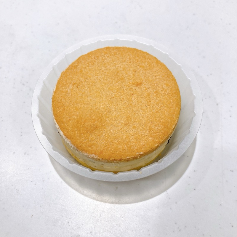 MILKSTARのミルクスターサンドのラムレーズン味