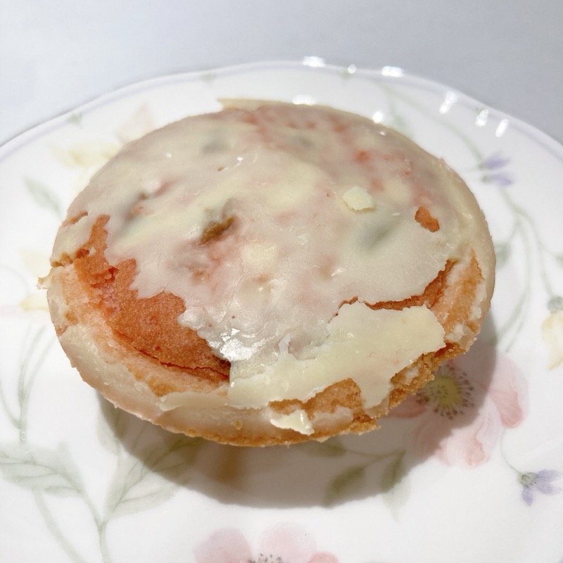 パステルの窯出しタルトいちご味
