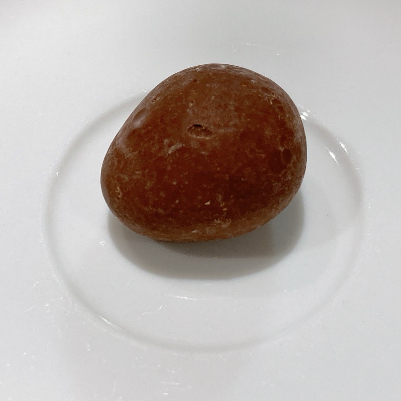 ファミマのストロベリーミルクチョコ