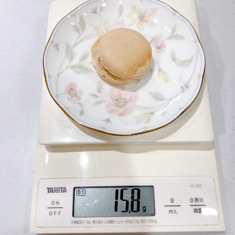 サーティワンのクッキー＆クリーム風マカロン
