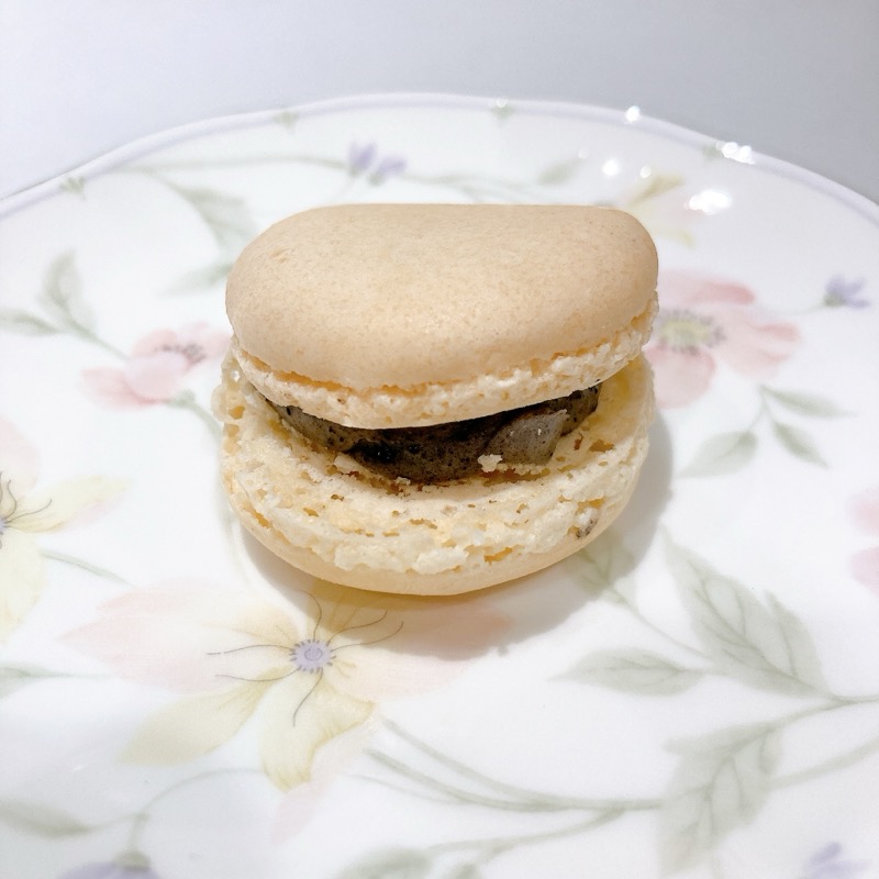 サーティワンのクッキー＆クリーム風マカロン
