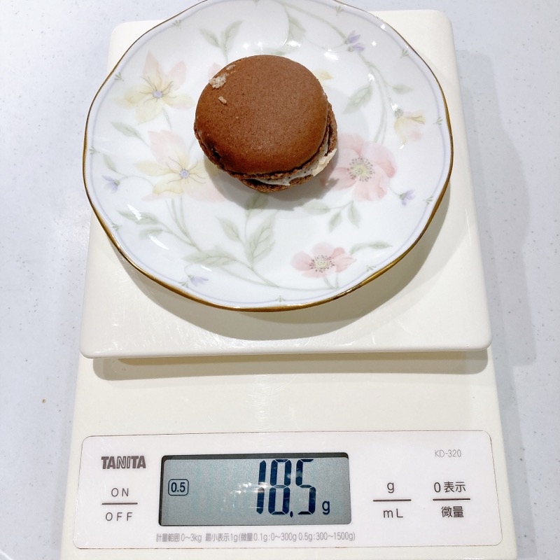 サーティワンのクッキー＆クリーム風マカロン