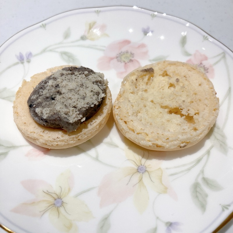 サーティワンのクッキー＆クリーム風マカロン