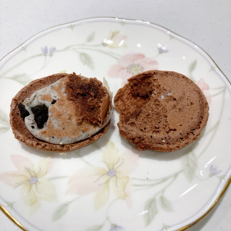 サーティワンのクッキー＆クリーム風マカロン
