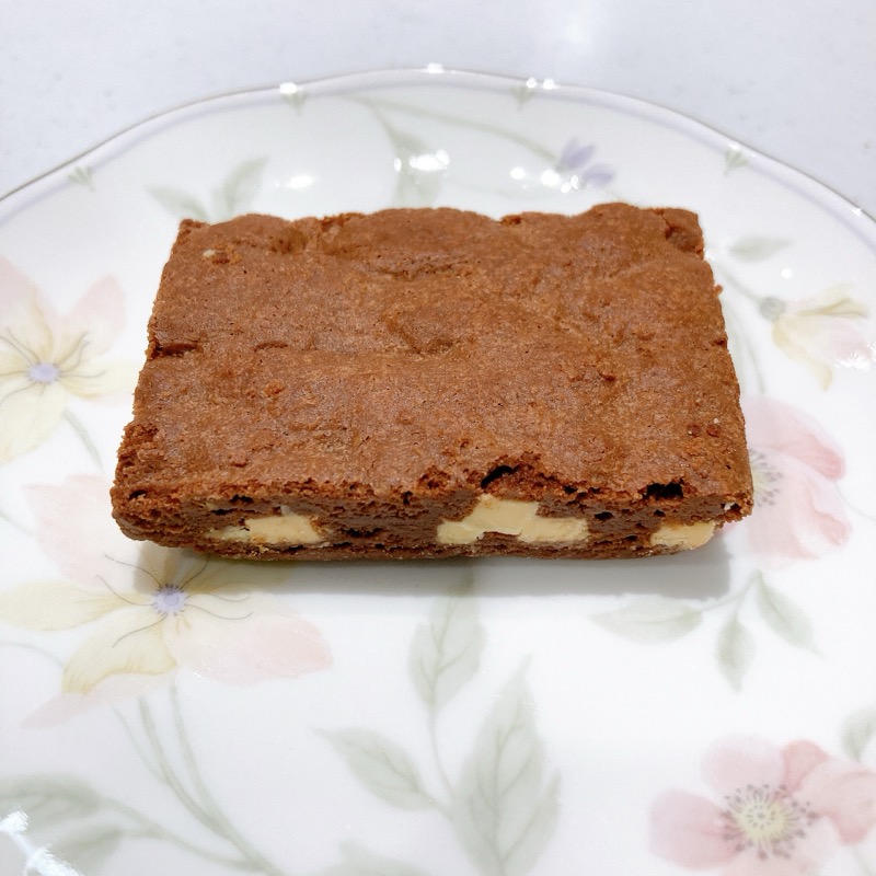 世にもおいしいリッチミルクブラウ二ー