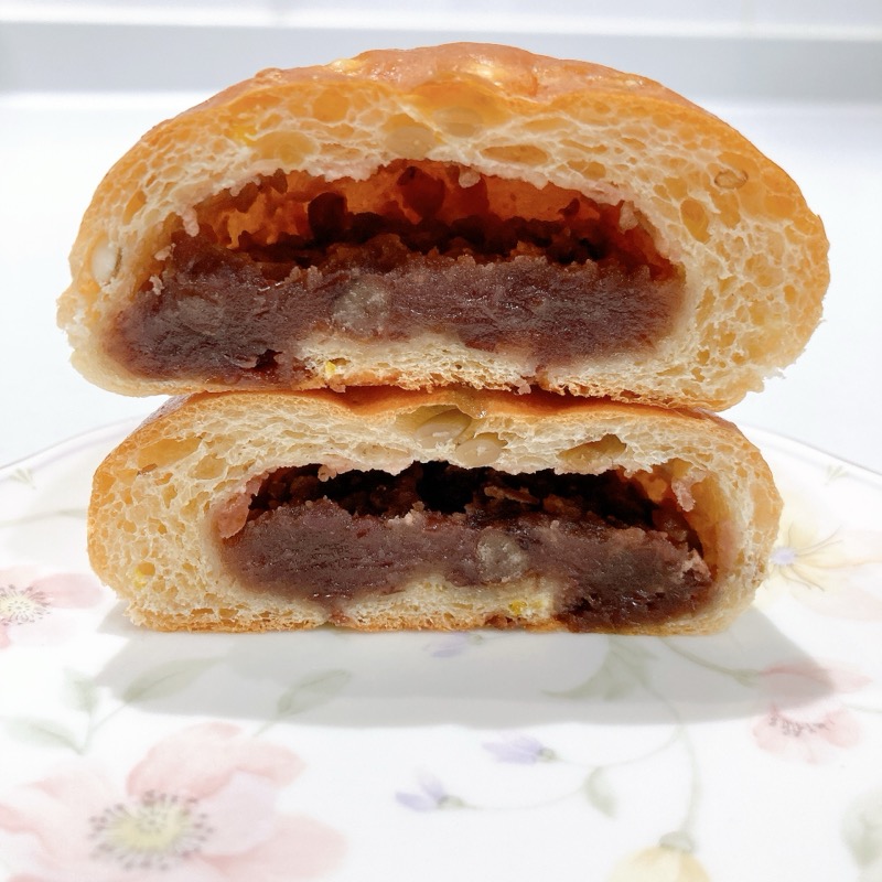 ローソンのひまわりの種と雑穀のあんぱん