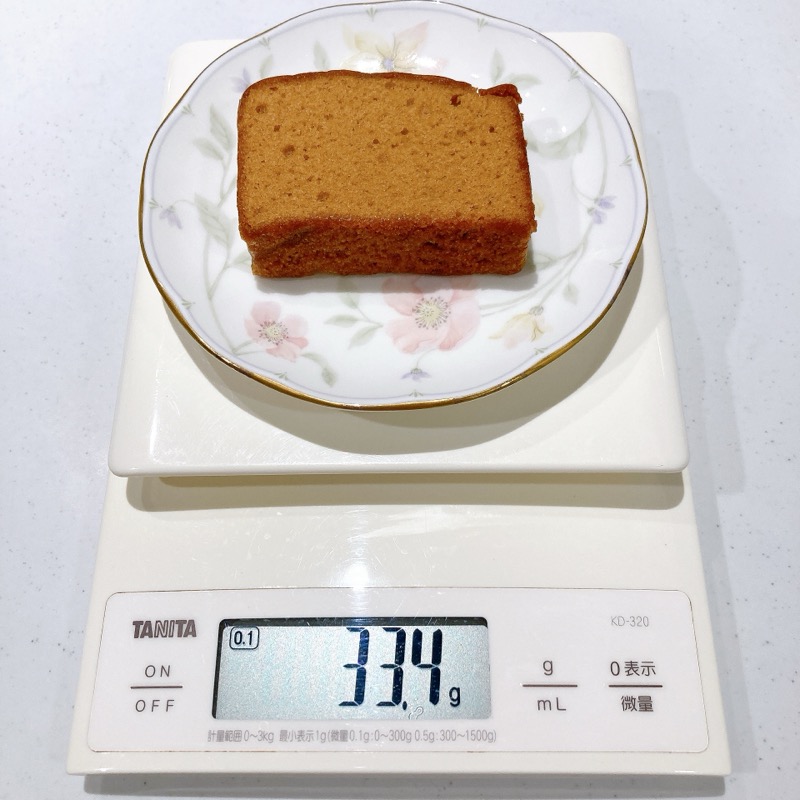 ダイソーの塩キャラメルパウンドケーキ