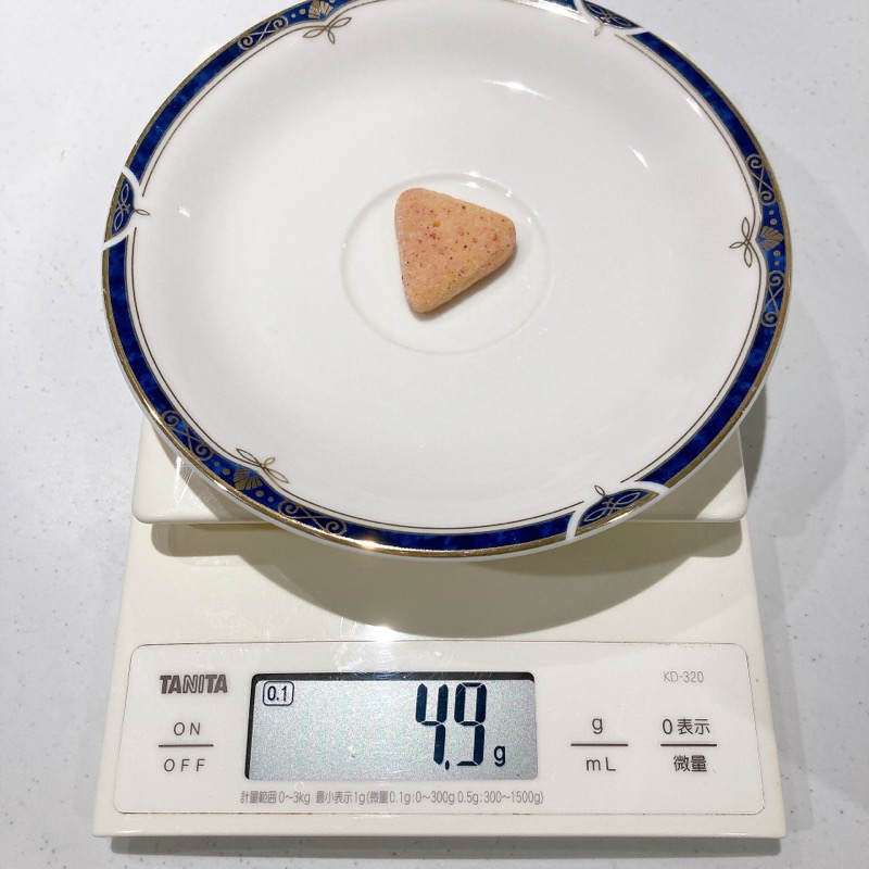 まるでケーキなビスケットのいちごのショートケーキ味