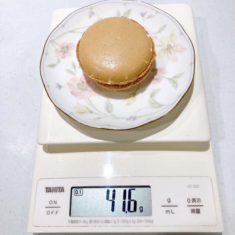 ドンレミーのマカロン、生キャラメル&バニラ味