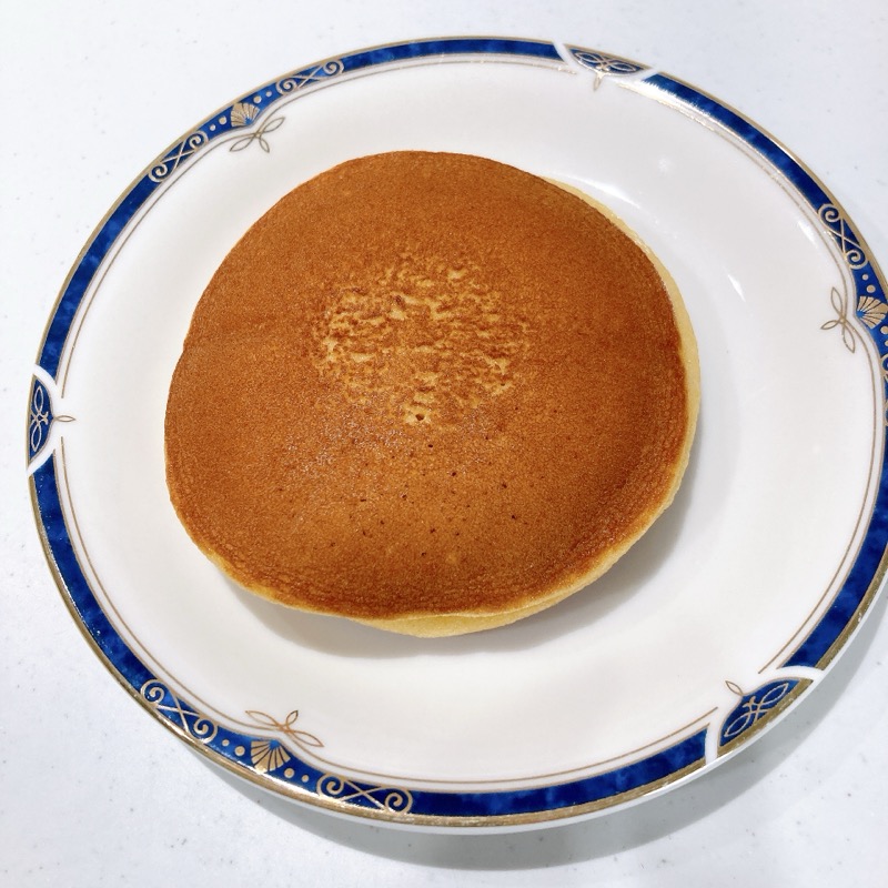 あわしま堂のラムレーズンどら焼き