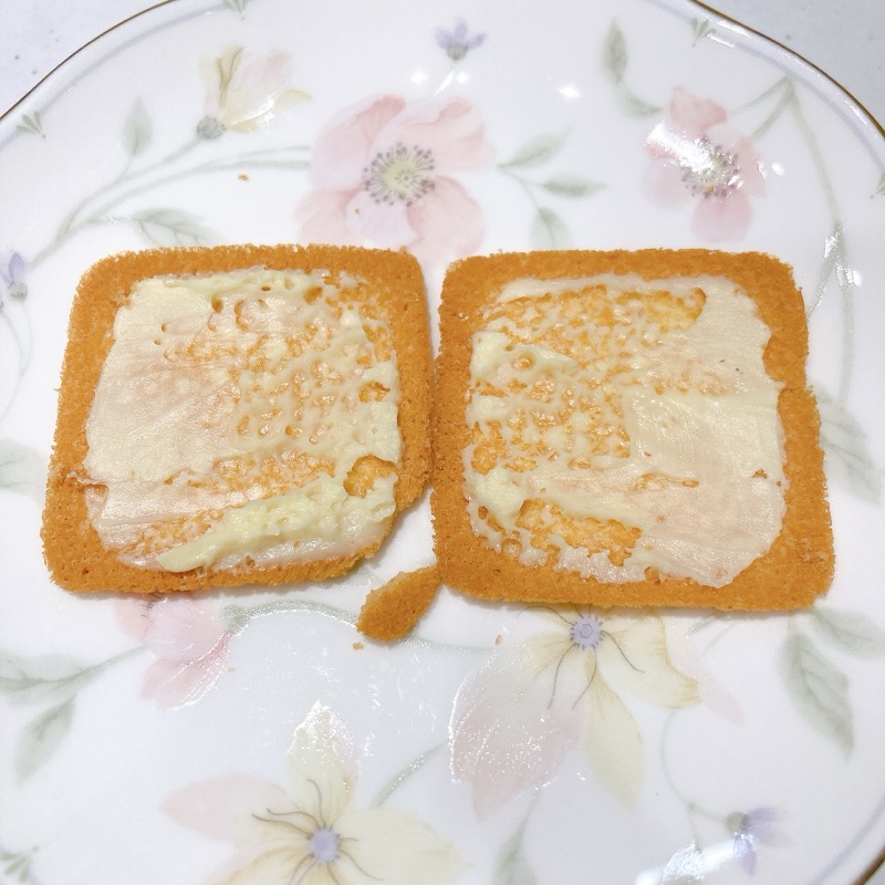 丹那牛乳ラングドシャ