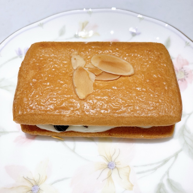 鎌倉小川軒のレーズンウィッチ