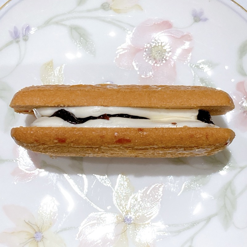 鎌倉小川軒のレーズンウィッチ