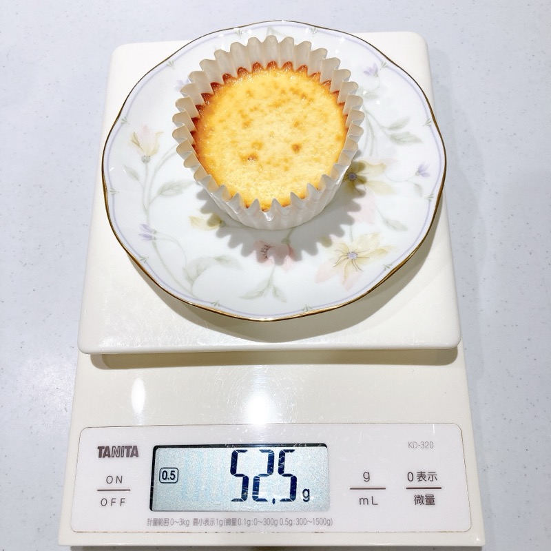 ファミマのとろ生チーズケーキ