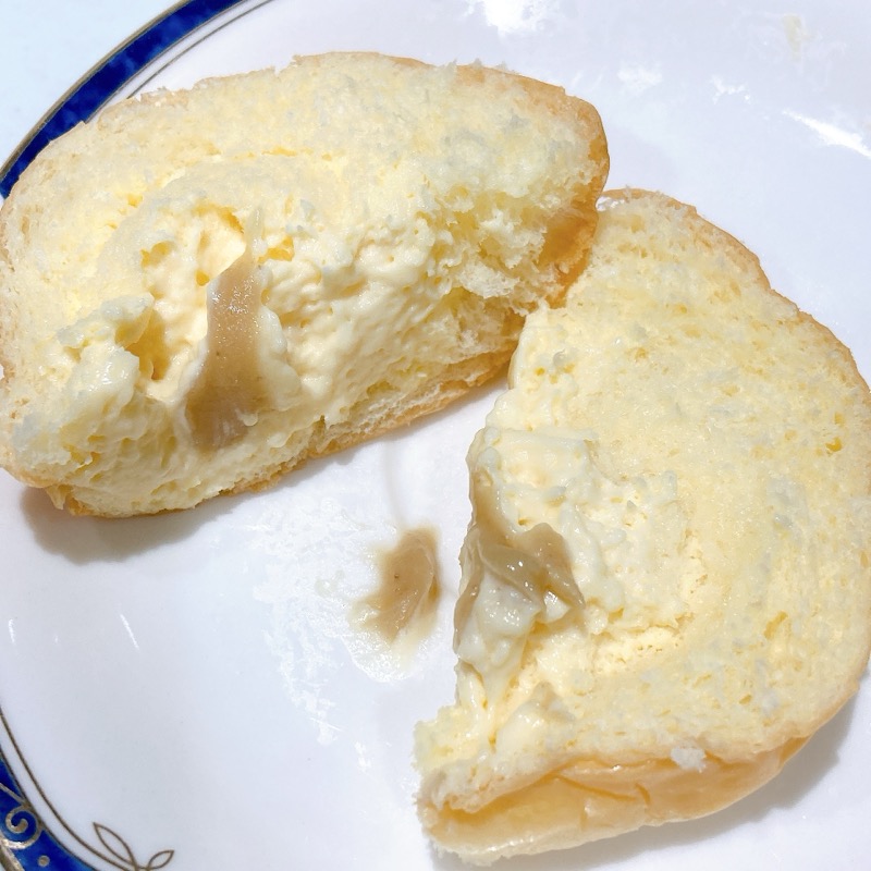 八天堂の冷やして食べるとろけるくりーむパン和栗