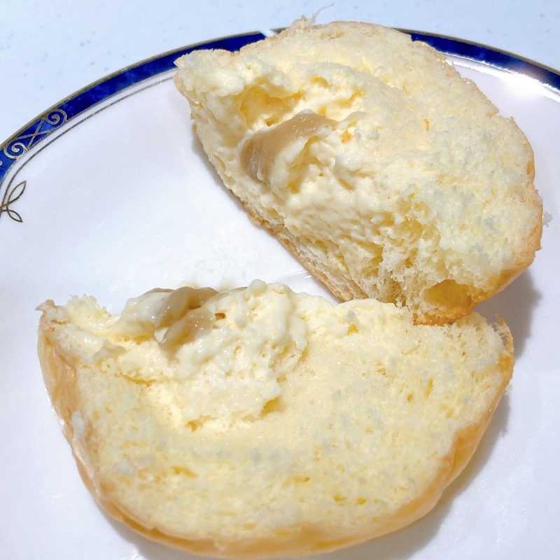 八天堂の冷やして食べるとろけるくりーむパン和栗