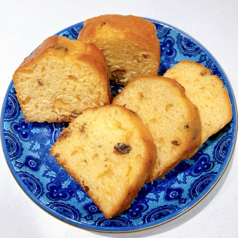 カンパーニュのパウンドケーキラムレーズン