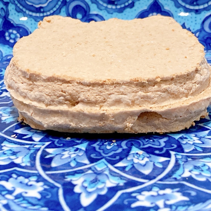 にゃんともおいしいダックワーズチョコ