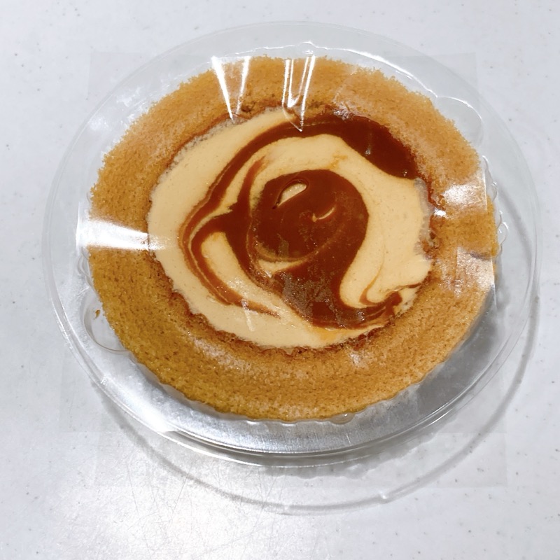 生キャラメルロールケーキ