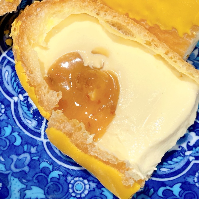 蜜芋ブリュレエクレア