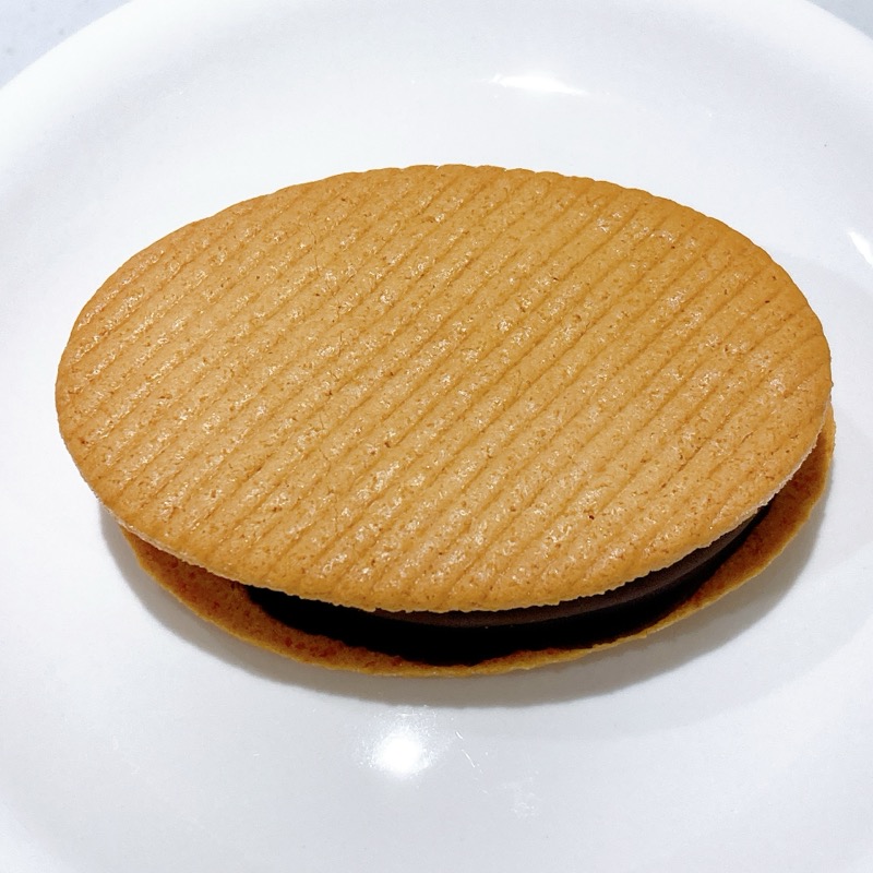 ファミマのクリスピーチョコサンド