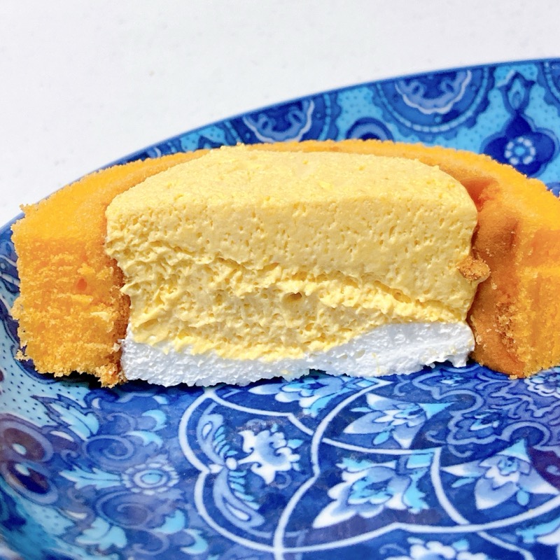 パンプキンロールケーキ