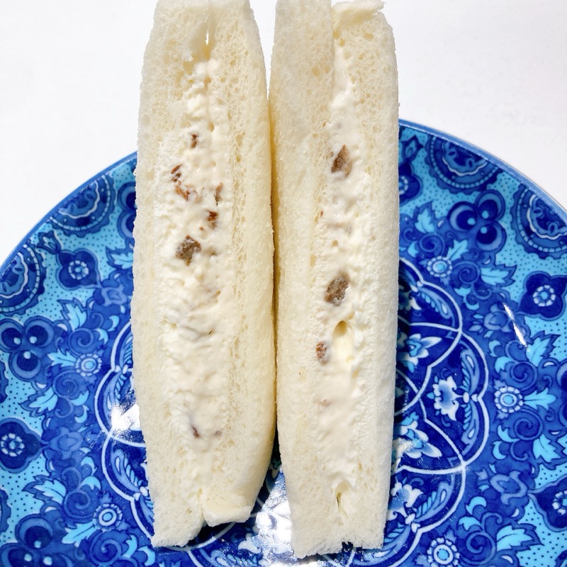 ファミマのラムレーズンホイップ