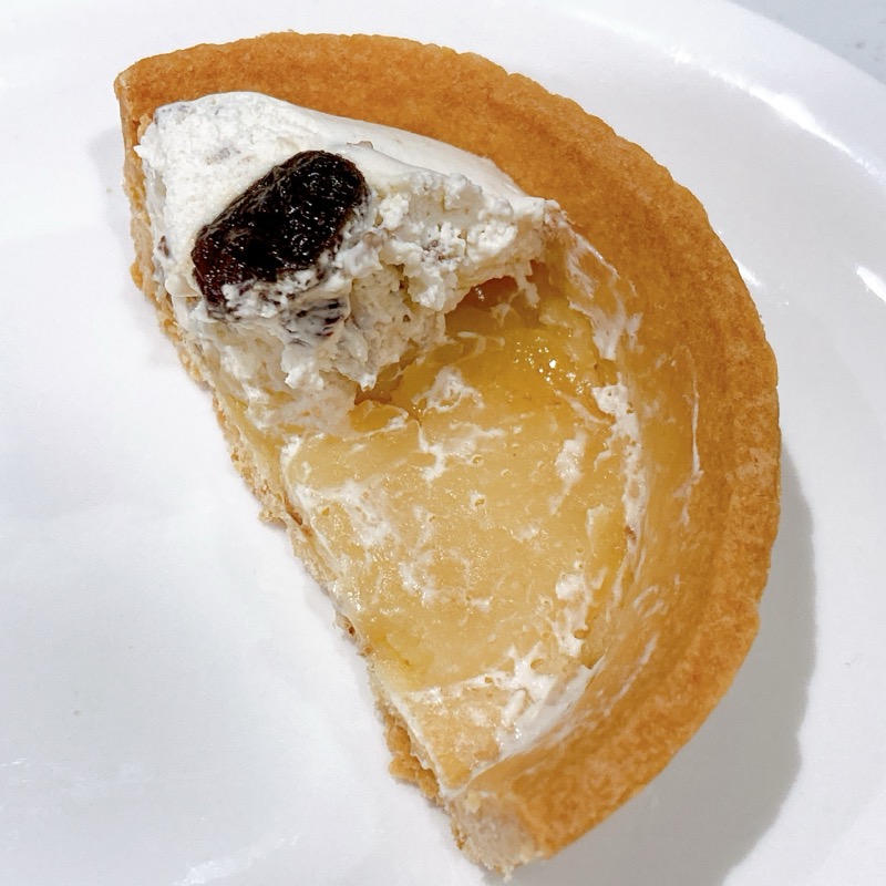 ファミマの大人のラムレーズンタルト