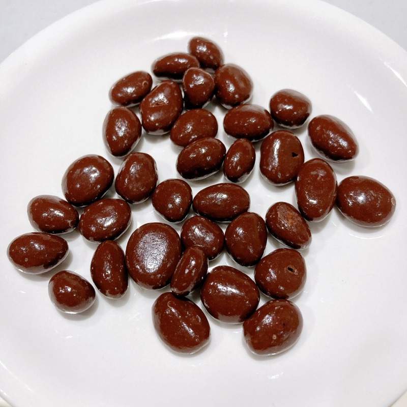 ファミマ《ラムレーズンチョコ》