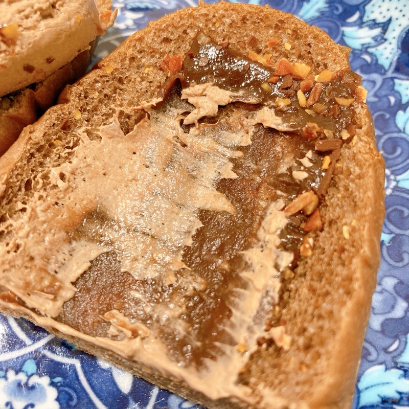 Tops監修チョコづくしのコッペ