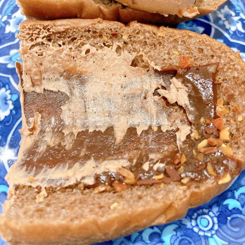 Tops監修チョコづくしのコッペ