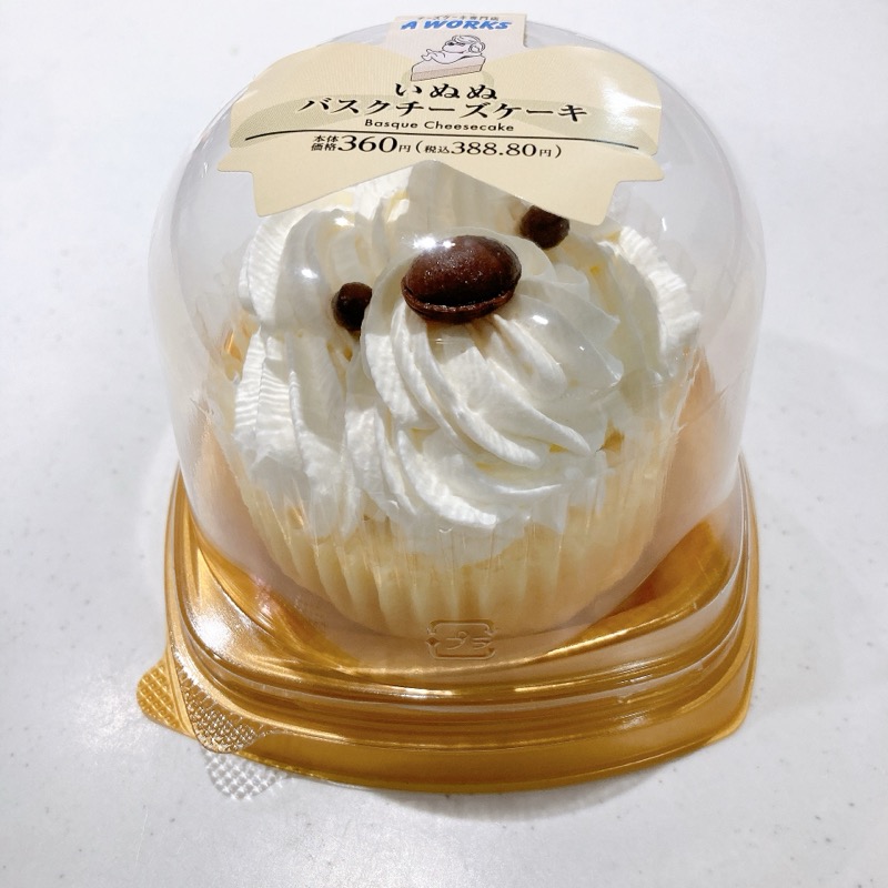 いぬぬバスクチーズケーキ