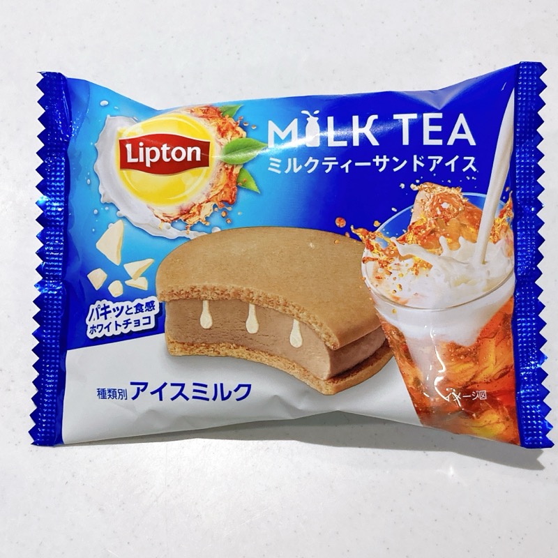 リプトンのミルクティーサンドアイス