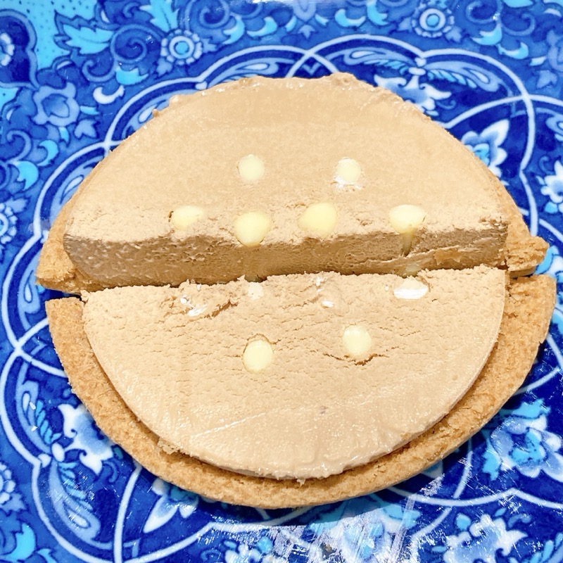 リプトンのミルクティーサンドアイス