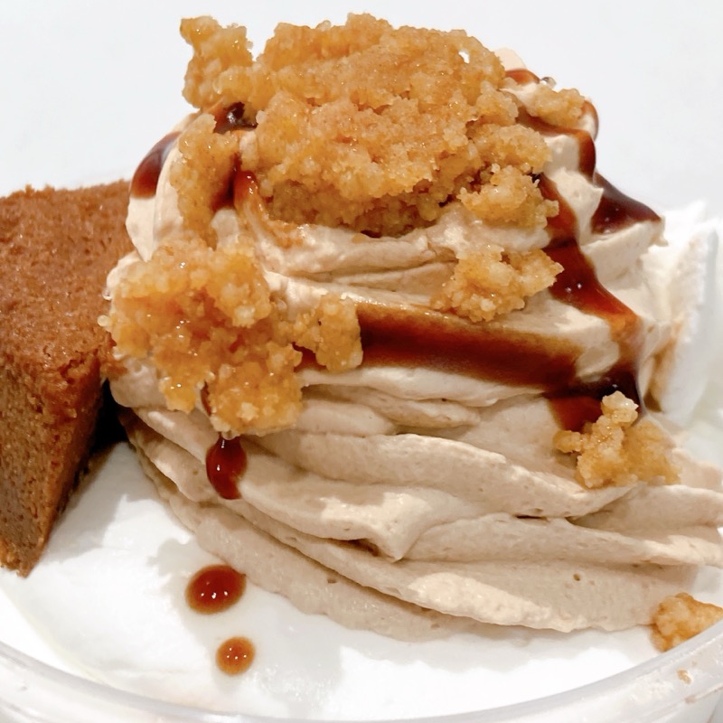 紅茶に恋するプリンケーキパフェ