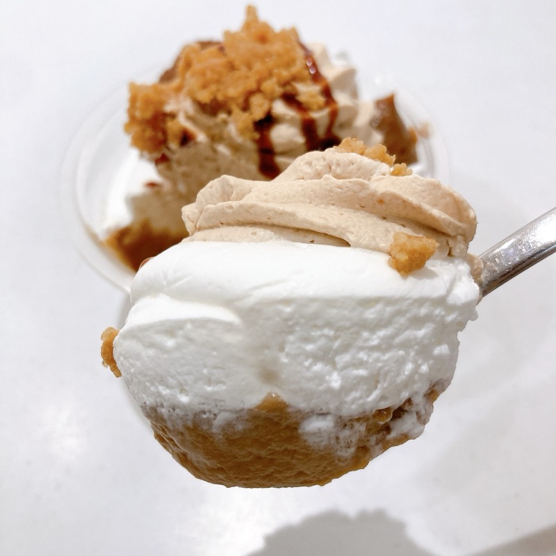 紅茶に恋するプリンケーキパフェ