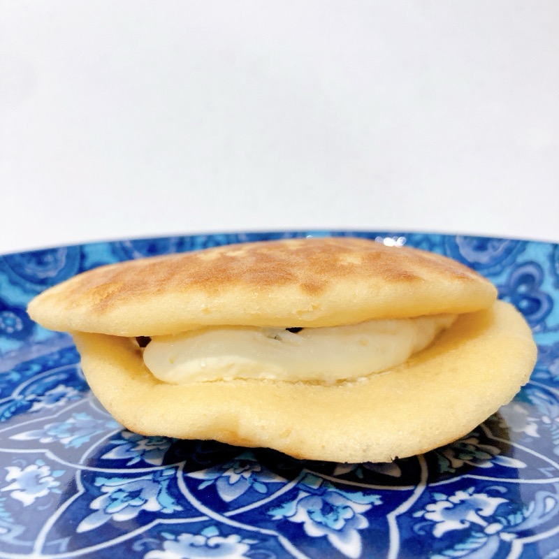 シャトレーゼの北海道産バターどら焼き