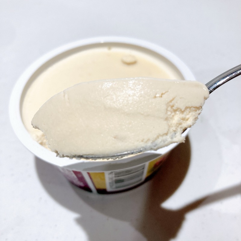 ファミマのたっぷりラムレーズンアイス