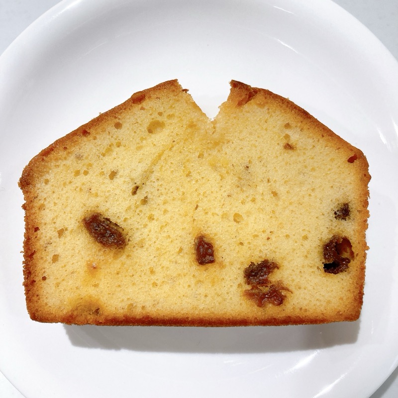 ファミマラムレーズンパウンドケーキ