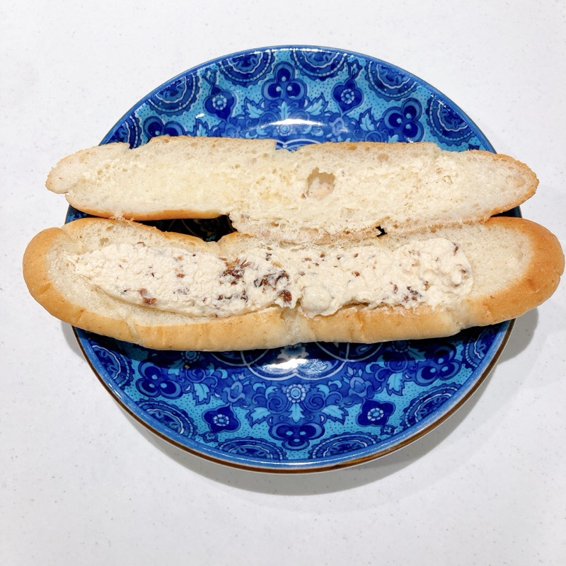 国産小麦濃厚ラムレーズンフランス