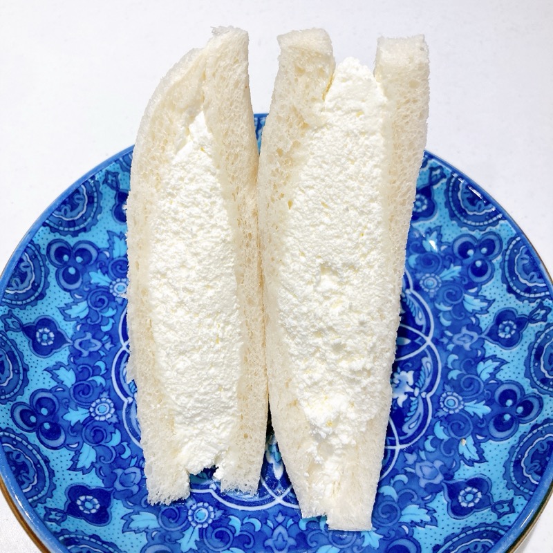 Milk監修たっぷり生クリームサンド