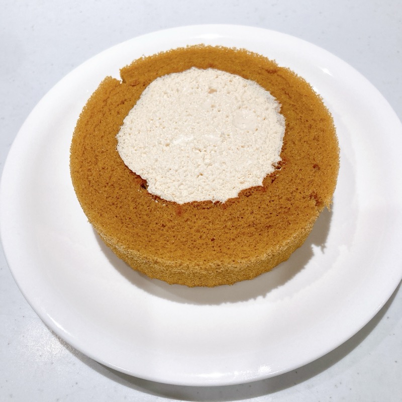 プレミアムロールケーキとろける2層のミルクティー