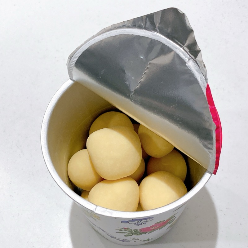 六花亭のストロベリーチョコレート