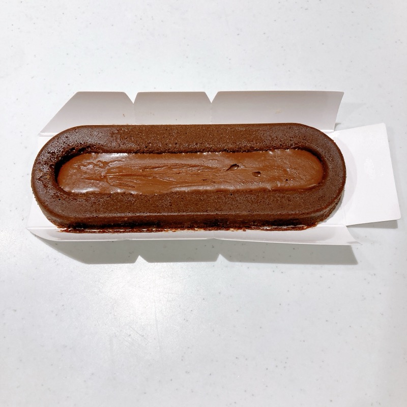 かじる濃厚ガトーショコラ